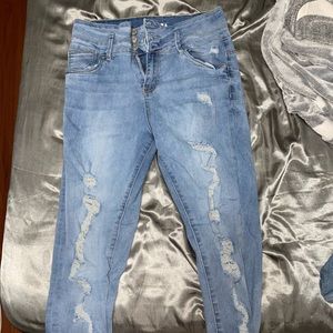 Stretchy high wasted jeans from urban planet